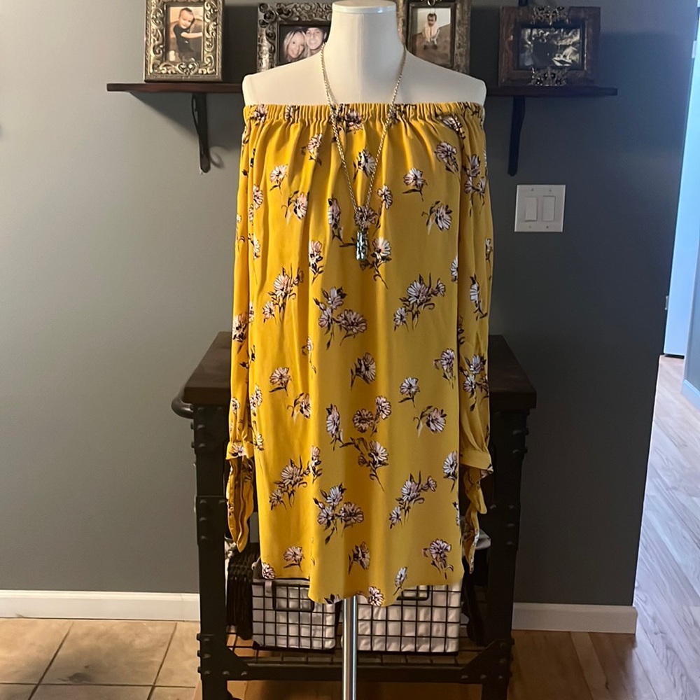 Beautiful off the shoulder summer dress size XL